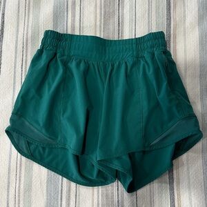Lululemon 4” low rise Hotty Hot Shorts